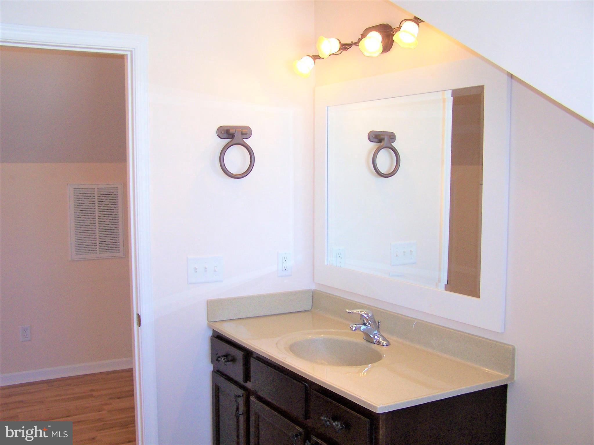 13308 Nantucket Road Ocean City, MD 21842 - Photo 59 of 74 3rd Bath Upstairs