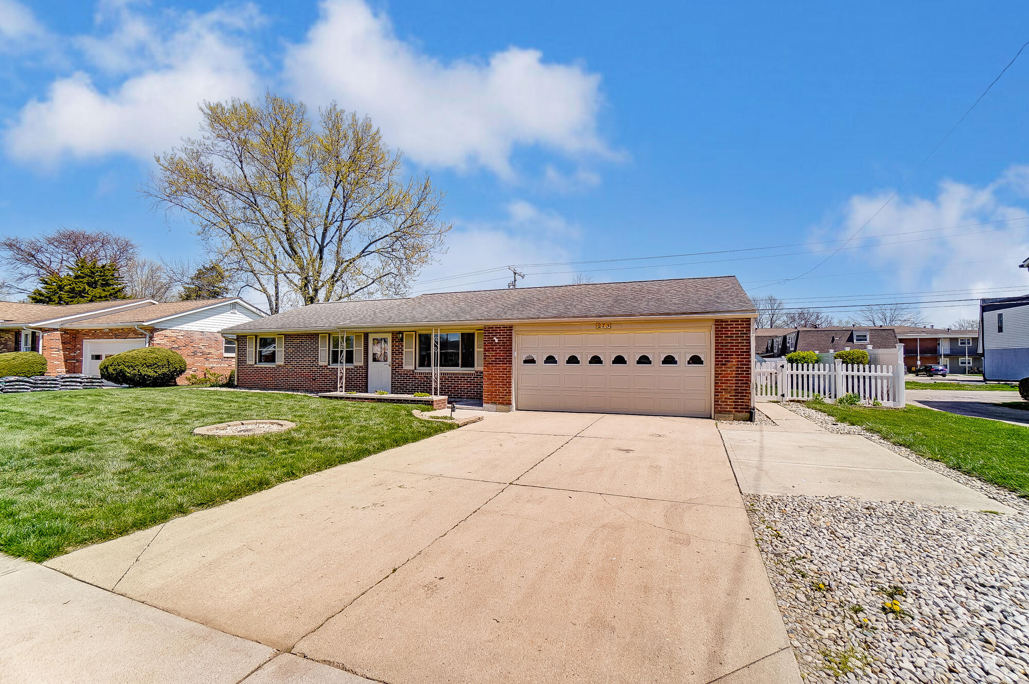 273 South Dorset Road Troy, OH 45373 - Photo 2 of 34 Gallery Image 2