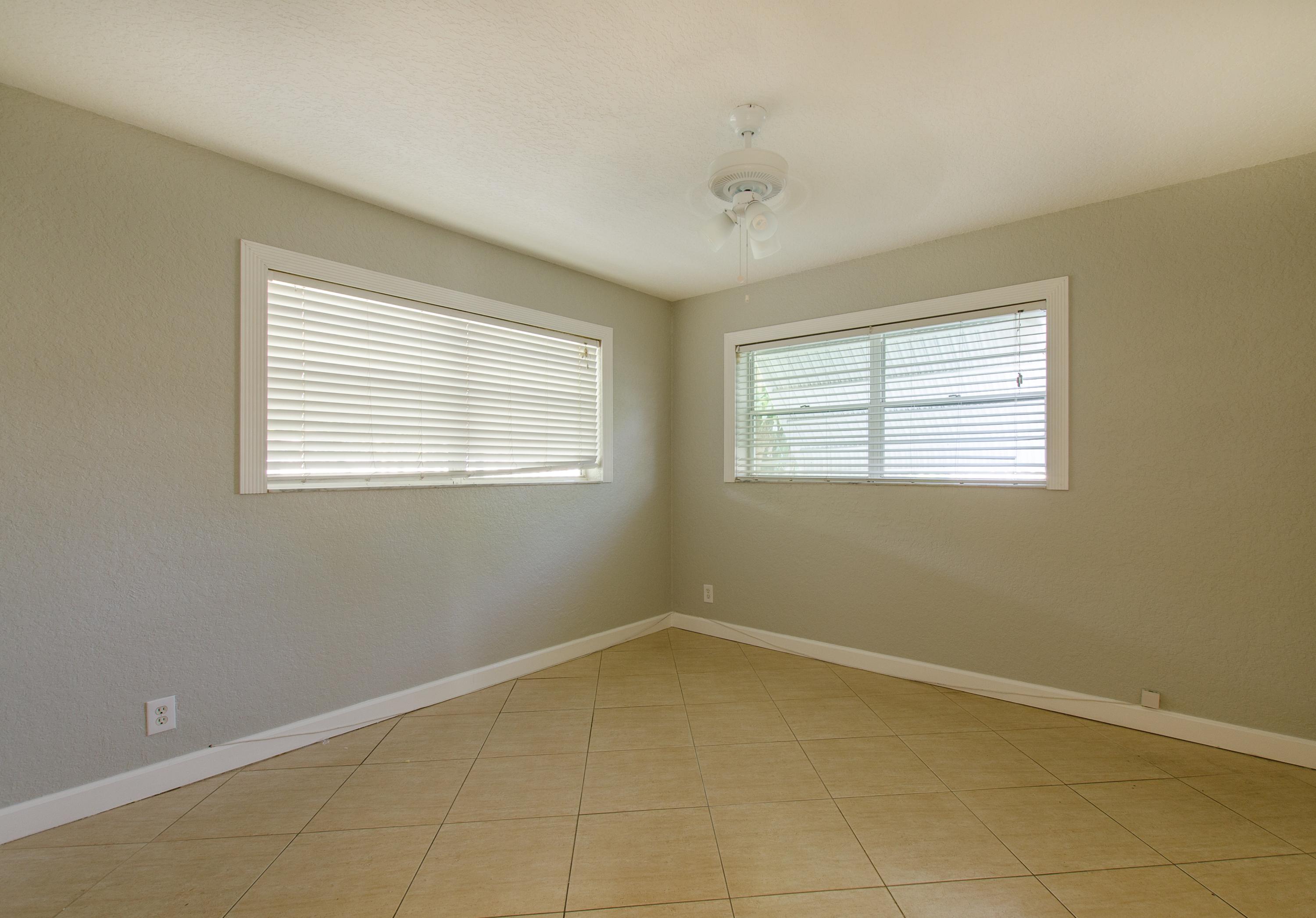 283 Southwest 2nd Street Boca Raton, FL 33432 - Photo 19 of 25 image