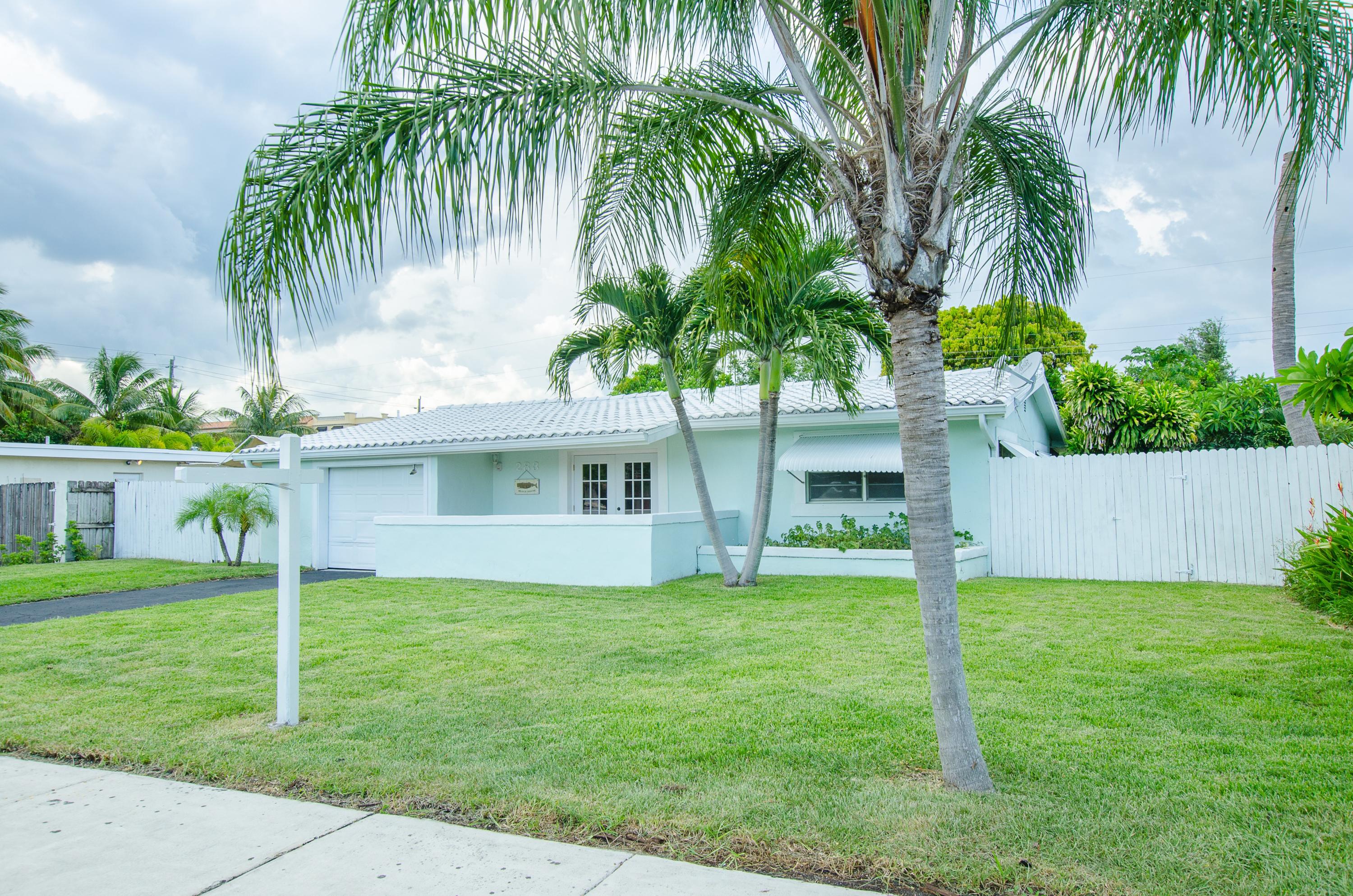 283 Southwest 2nd Street Boca Raton, FL 33432 - Photo 3 of 25 image