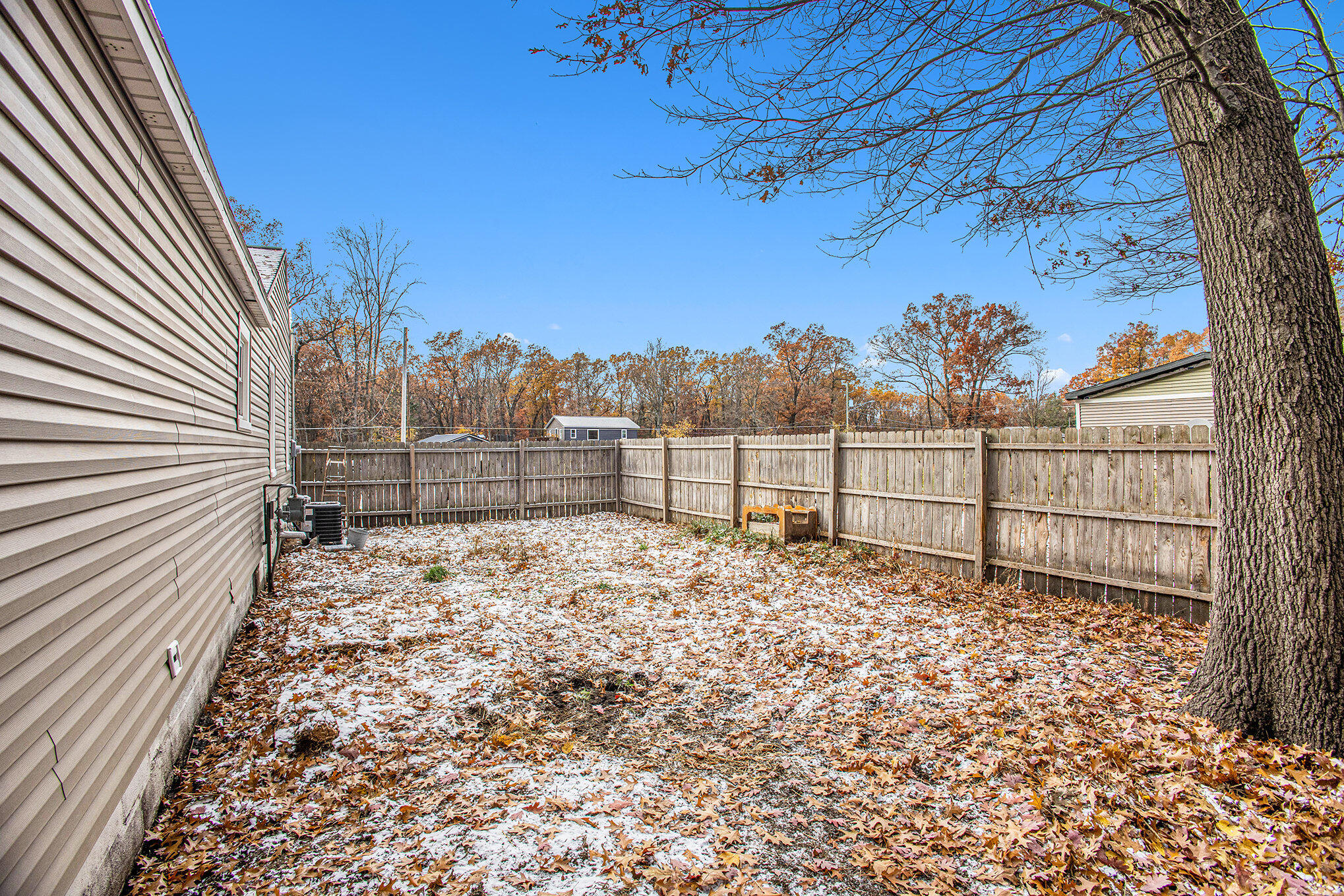 1162 Barnes Road Muskegon, MI 49442 - Photo 15 of 25 015_qj1a1320_342