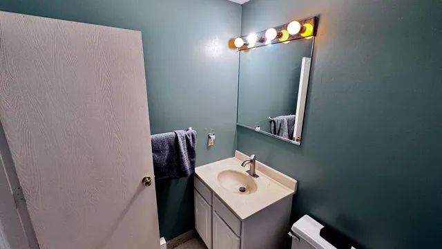 $194,900 | 34 Dunbarton Road, Unit 3G, Manchester, NH 03102