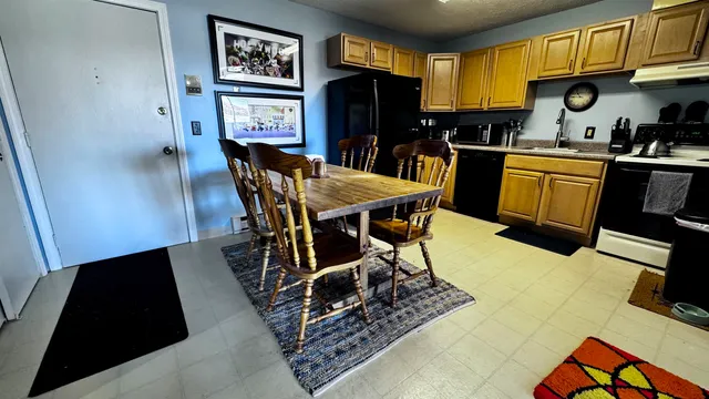 $194,900 | 34 Dunbarton Road, Unit 3G, Manchester, NH 03102