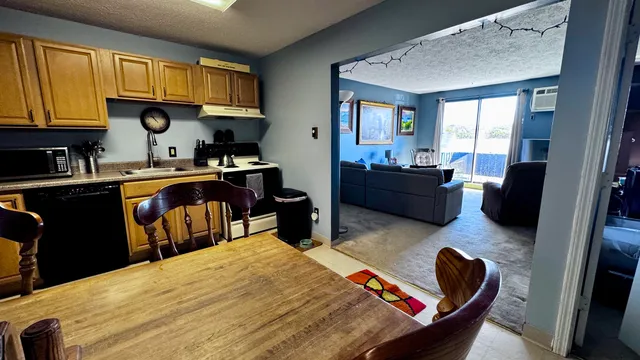 $194,900 | 34 Dunbarton Road, Unit 3G, Manchester, NH 03102