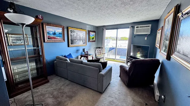 $194,900 | 34 Dunbarton Road, Unit 3G, Manchester, NH 03102