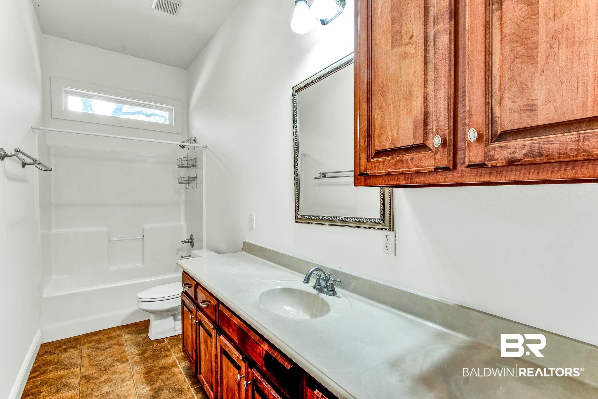 10561 McKenzie Road Fairhope, AL 36532 - Photo 41 of 48 2nd Full Bath