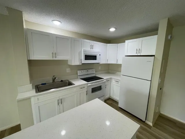 $1,775 | 11372 Royal Palm Boulevard, Unit 11372, Coral Springs, FL 33065