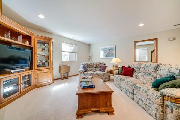 $295,000 | 1453 Boulder Creek Way, Rockford, IL 61108