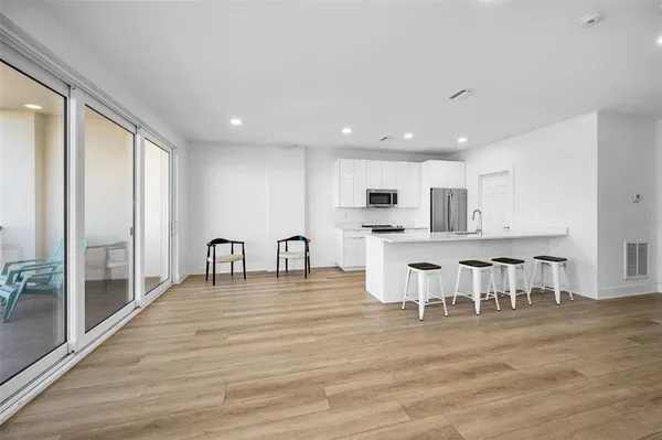 $1,150,000 | 400 150th Avenue, Unit 207, Madeira Beach, FL 33708