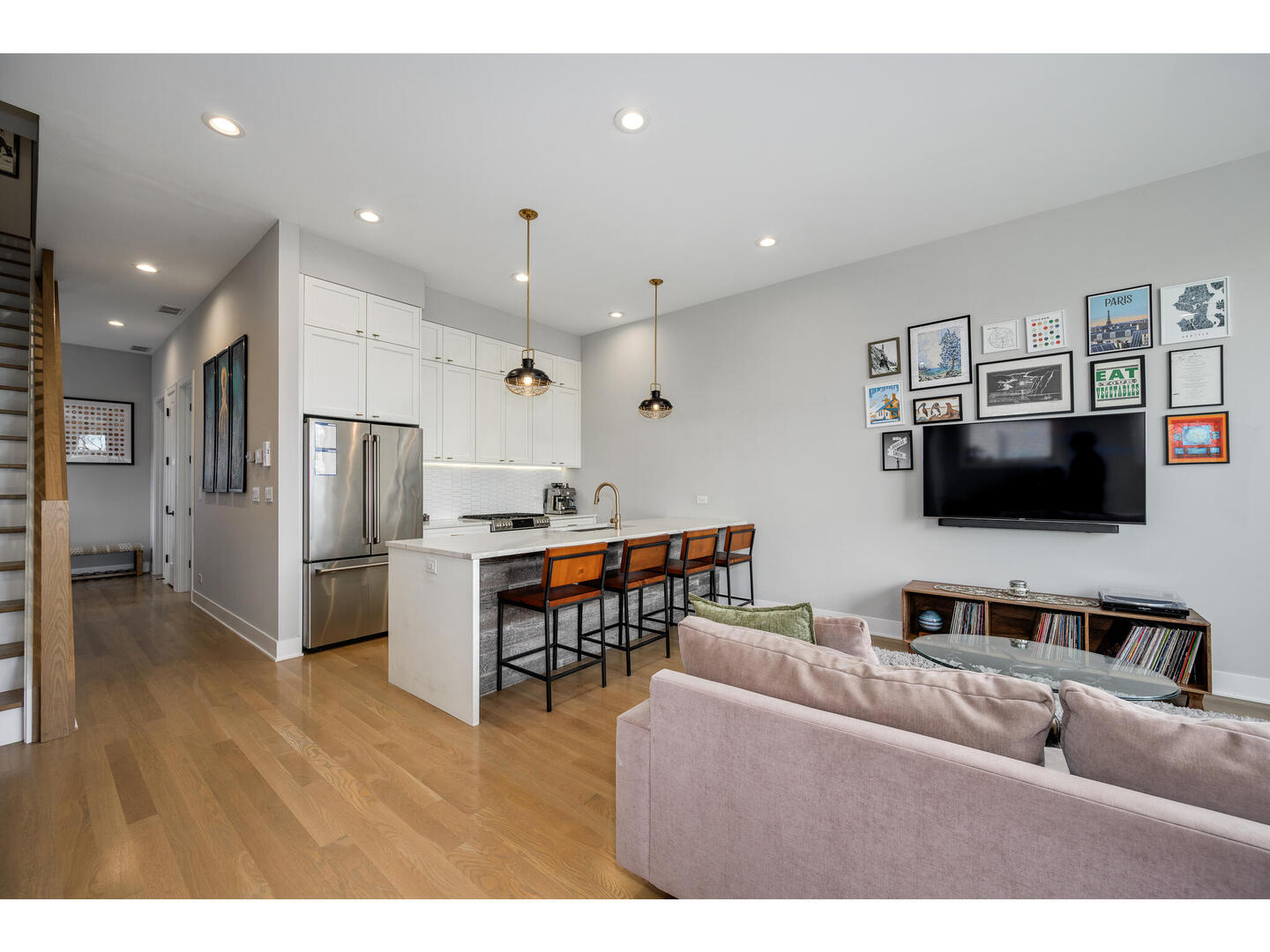 2705 North Hamlin Avenue, Unit 3 Chicago, IL 60647 - Photo 11 of 22