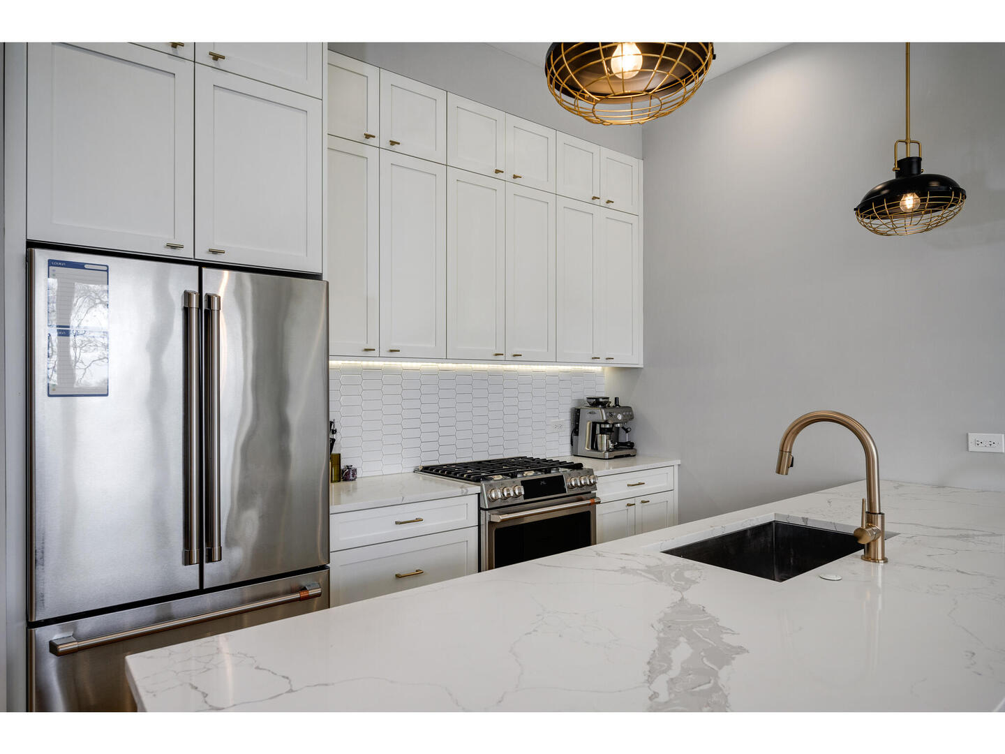 2705 North Hamlin Avenue, Unit 3 Chicago, IL 60647 - Photo 7 of 22