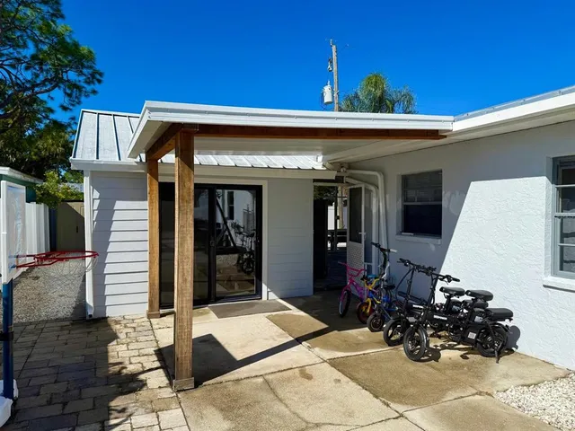 a view of a entryway door of the house