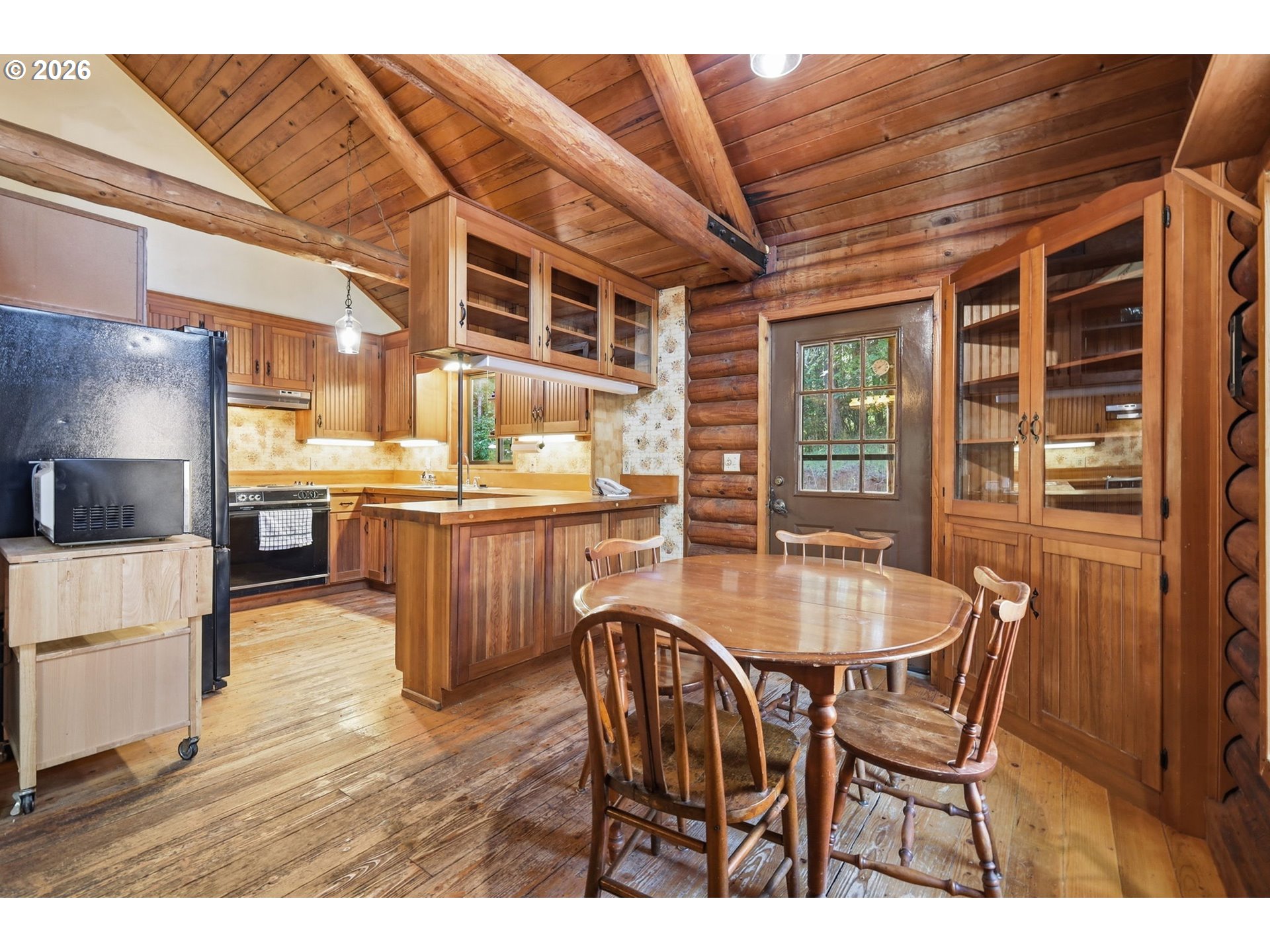 93156 Ewing Road Springfield, OR 97478 - Photo 15 of 47 Dining Room