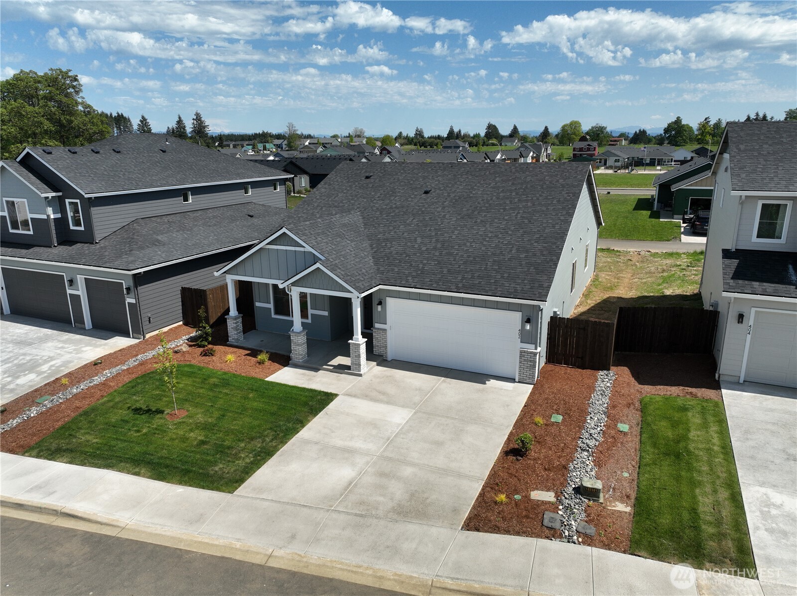 402 Pagget Avenue Winlock, WA 98596 - Photo 5 of 36 a view of house with yard