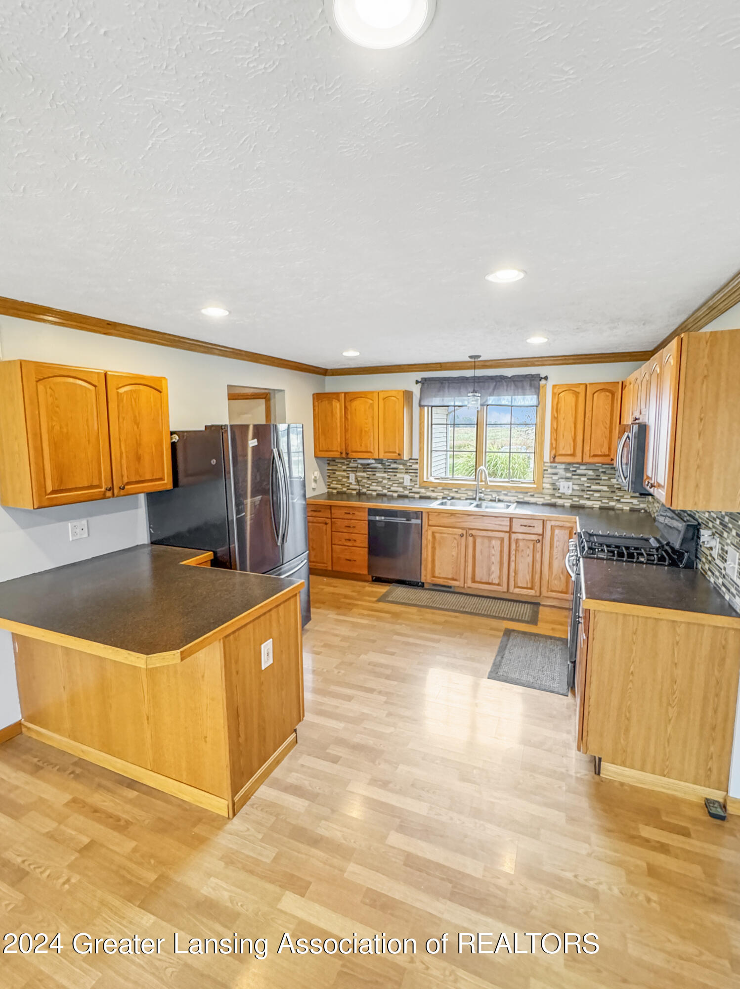 1600 West Mead Road St. Johns, MI 48879 - Photo 4 of 28 IMG_8611
