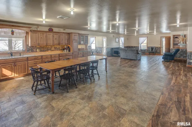 $422,000 | 1548 Koehn Road, Rockwood, IL 62280