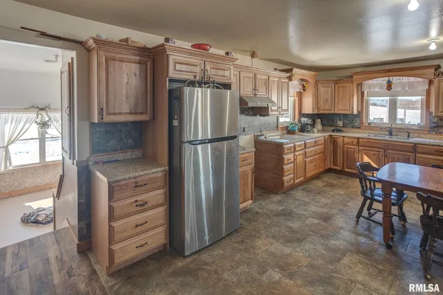 $422,000 | 1548 Koehn Road, Rockwood, IL 62280