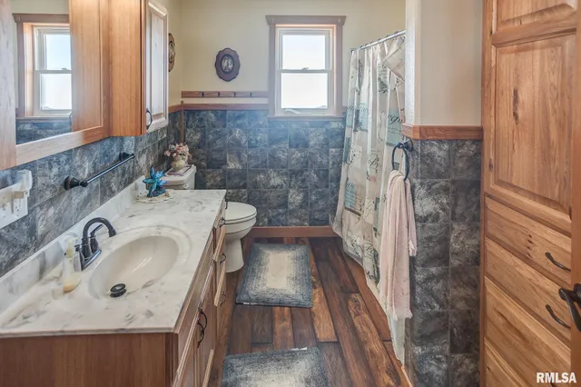 $422,000 | 1548 Koehn Road, Rockwood, IL 62280