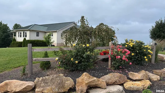 $422,000 | 1548 Koehn Road, Rockwood, IL 62280