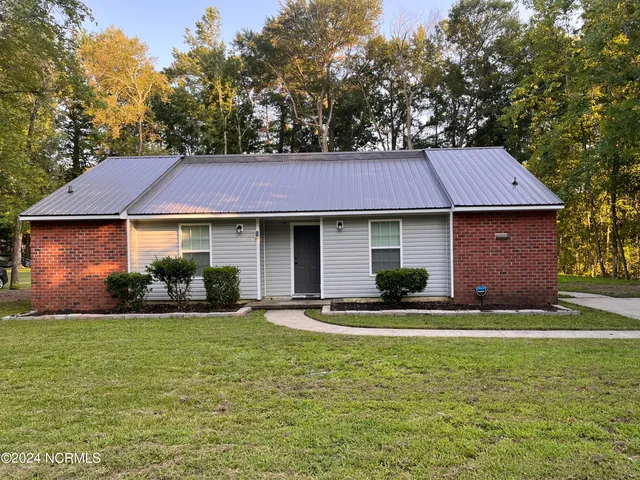 $1,500 | 1531 Rosemond Drive, Greenville, NC 27834