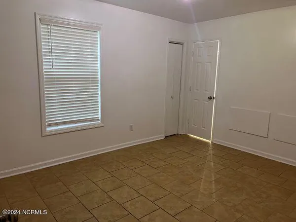 $1,500 | 1531 Rosemond Drive, Greenville, NC 27834