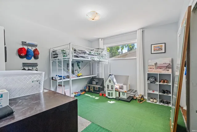 $260,000 | 130 Westmoreland Drive West, Kokomo, IN 46901