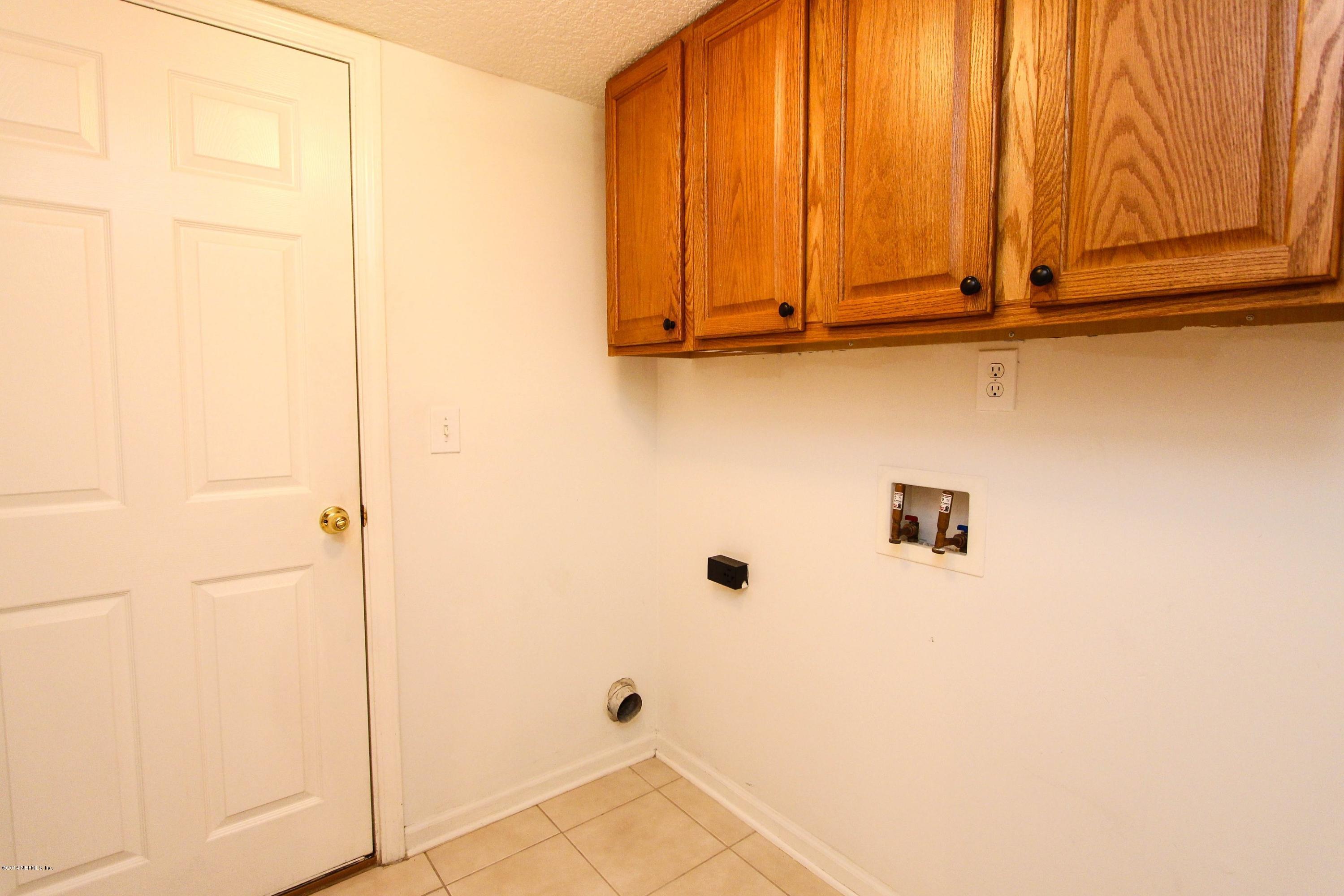 1252 Ribbon Road St. Johns, FL 32259 - Photo 23 of 27 a view of walk in closet