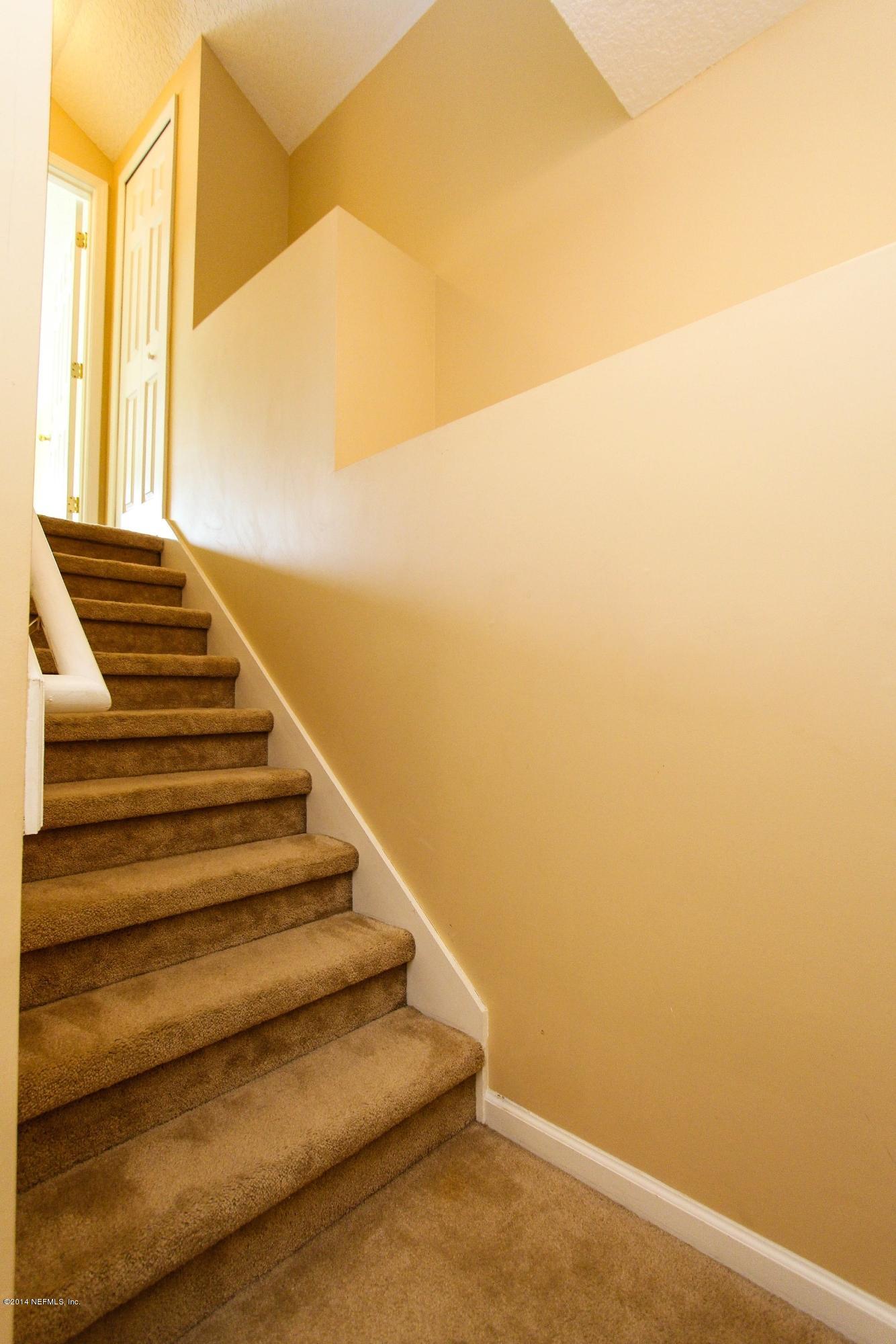 1252 Ribbon Road St. Johns, FL 32259 - Photo 24 of 27 a view of entryway