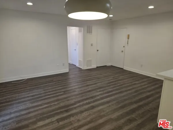 $2,195 | 1833 North Edgemont Street, Unit 3, Los Angeles, CA 90027