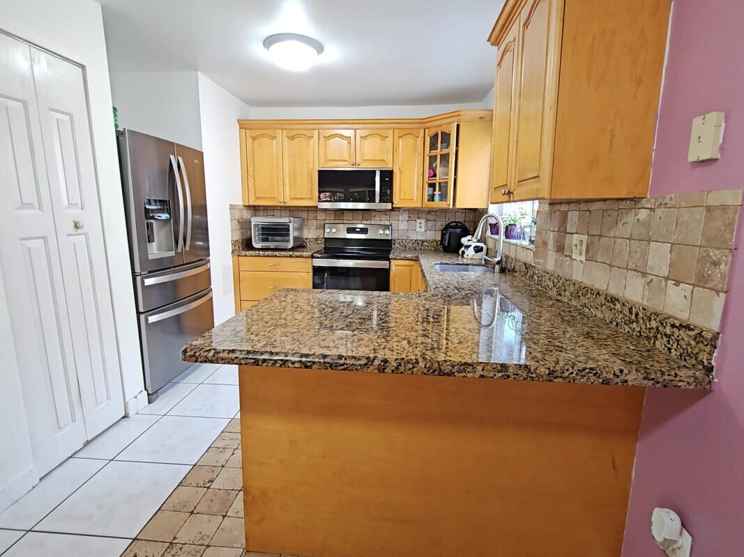 13347 Northwest 5th Terrace Miami, FL 33182 - Photo 8 of 16 8