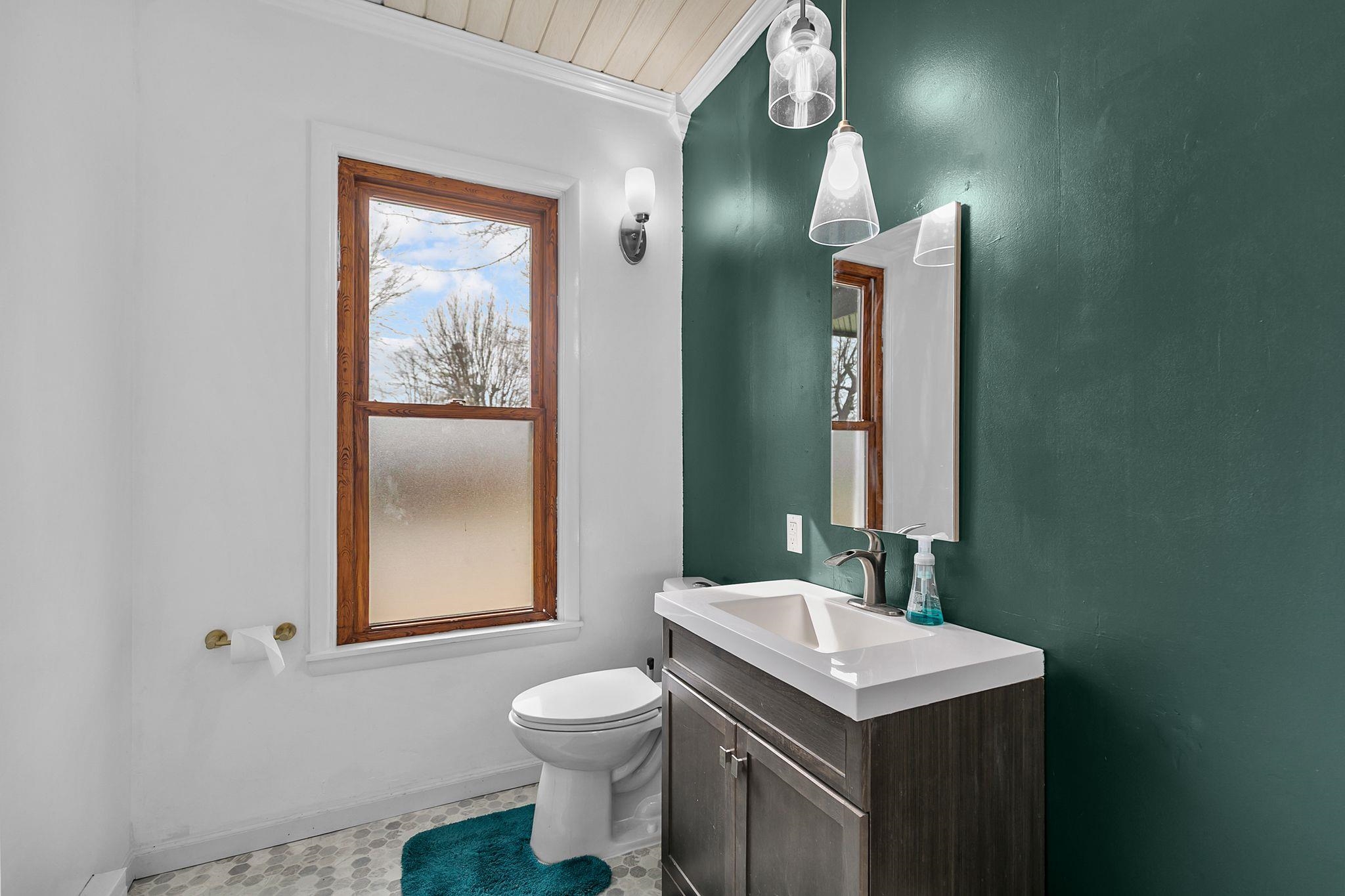 215 North Bridge Street Markesan, WI 53946 - Photo 20 of 55