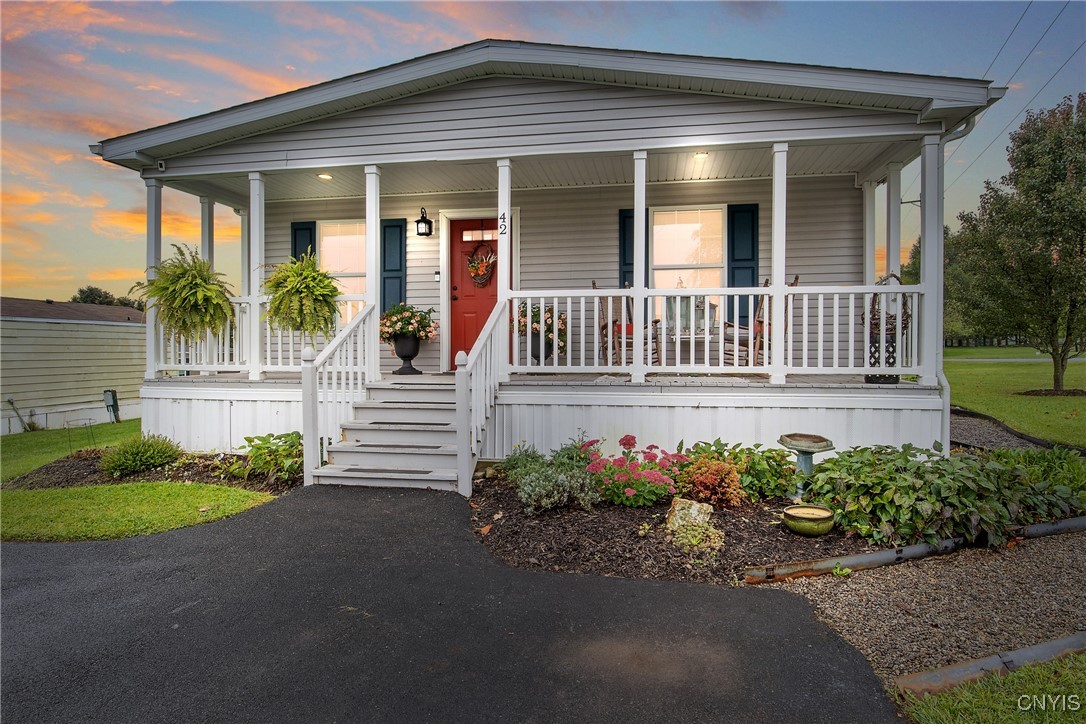 5600 # 42 Shute Road, Unit 42 La Fayette, NY 13084 - Photo 3 of 31