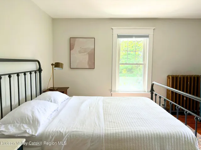 $4,000 | 590 Highway 23B, Hudson, NY 12534