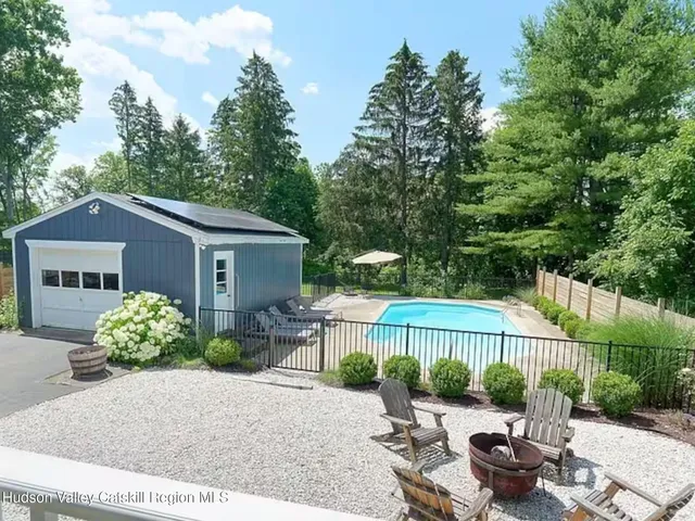 $4,000 | 590 Highway 23B, Hudson, NY 12534