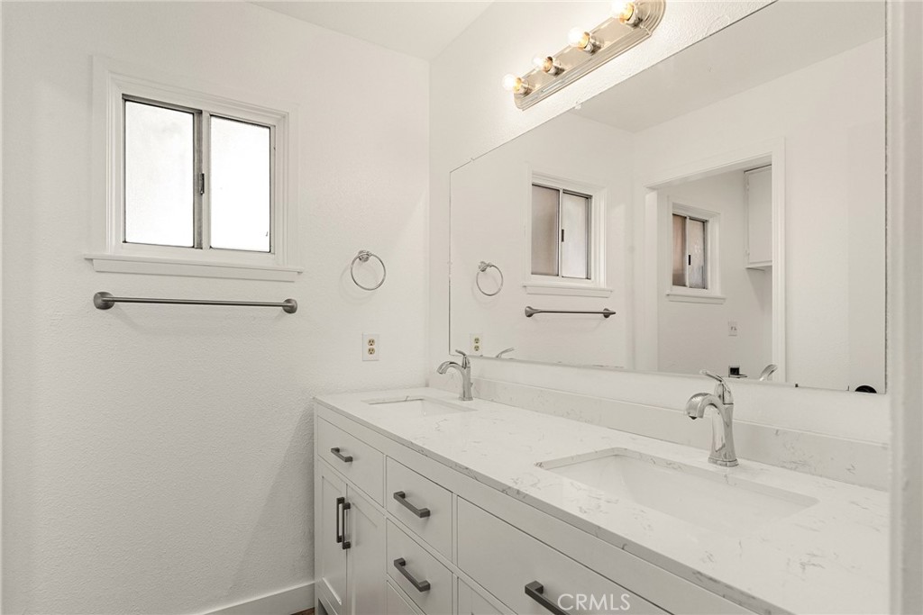 5690 Paradise Avenue Paradise, CA 95969 - Photo 6 of 47