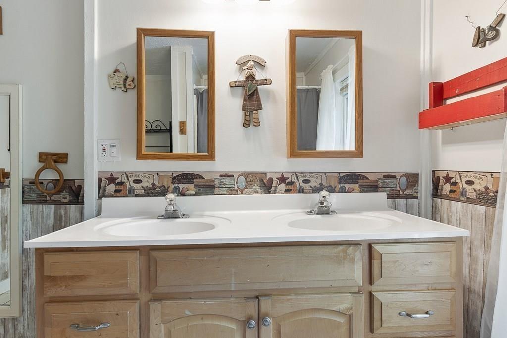 40 South Royalston Road Royalston, MA 01368 - Photo 17 of 36