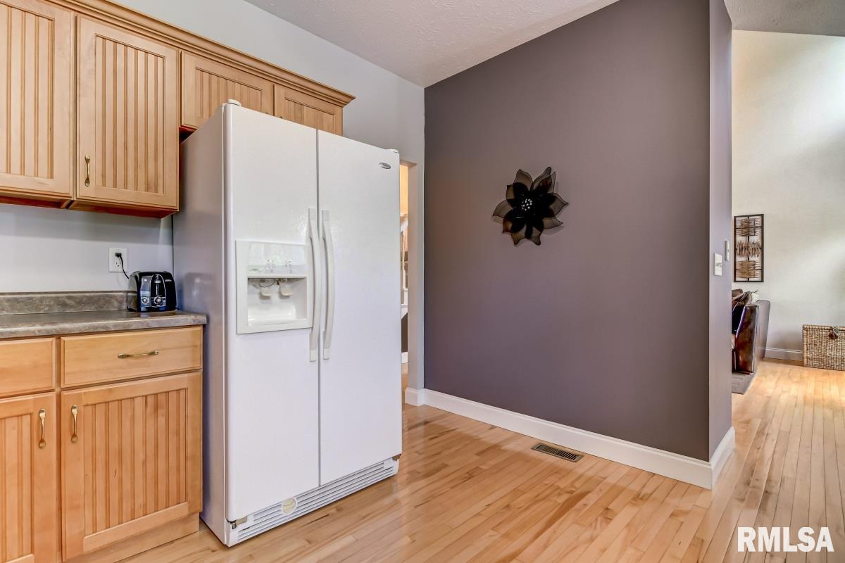 2703 Amelia Court Springfield, IL 62711 - Photo 15 of 39 Gallery Image 15