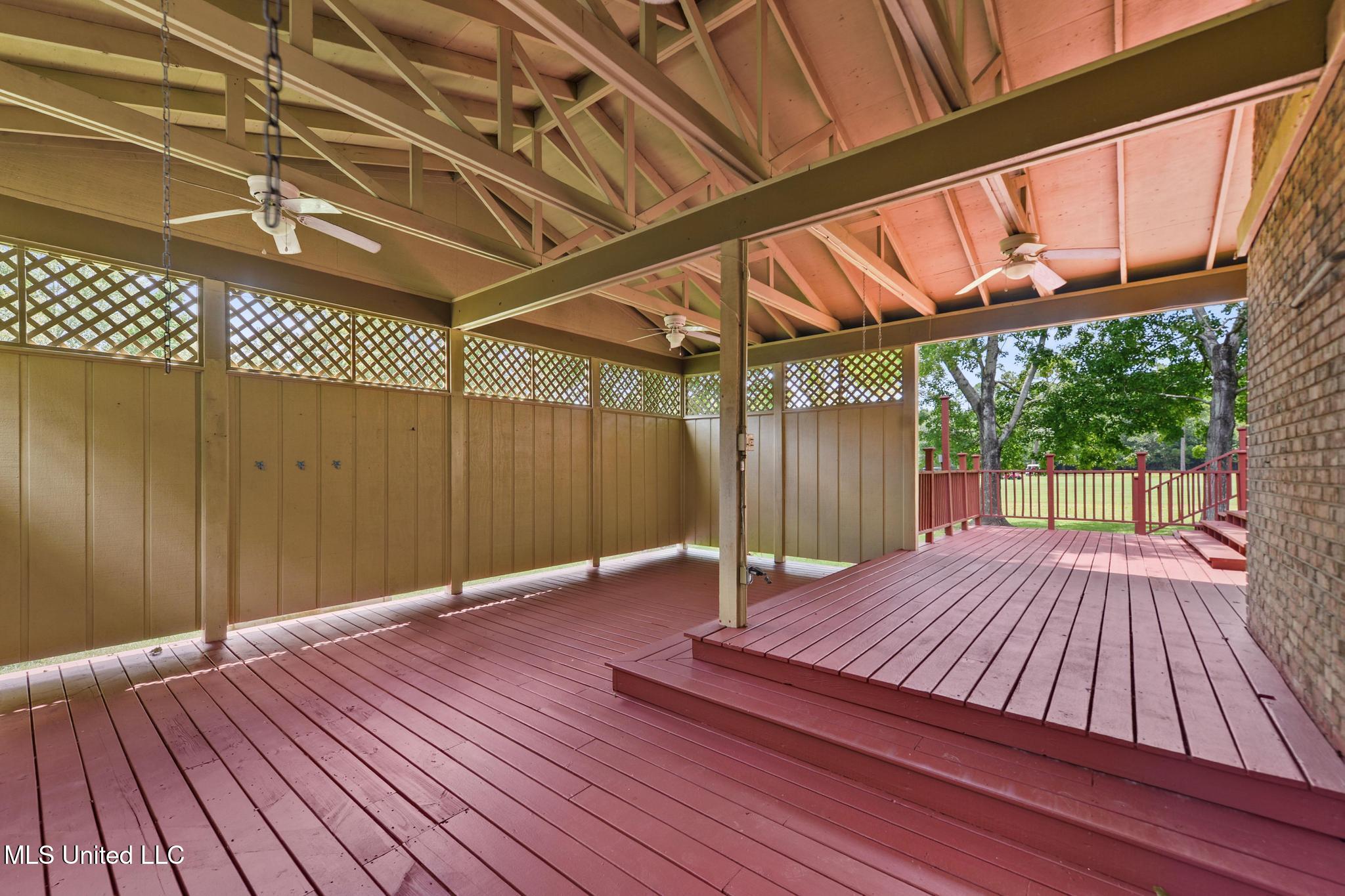 687 Oahu Street Diamondhead, MS 39525 - Photo 21 of 28 030