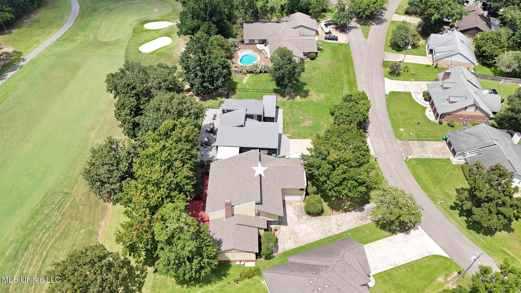 687 Oahu Street Diamondhead, MS 39525 - Photo 46 of 52 039