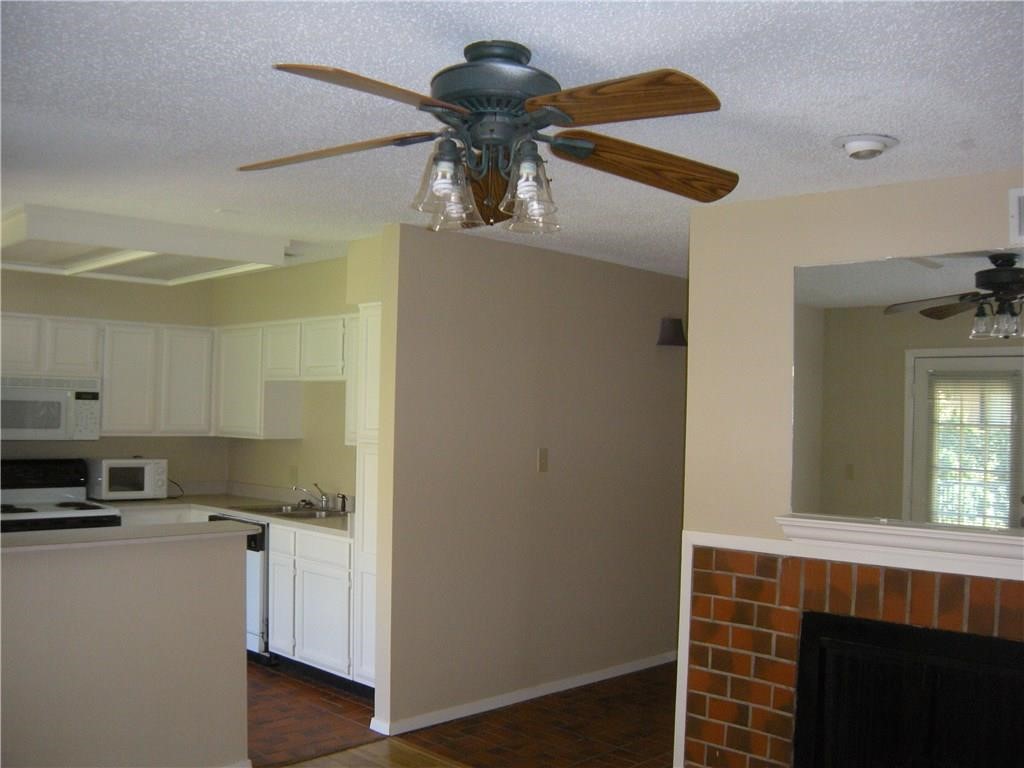 2110 Rio Grande Street, Unit 302 Austin, TX 78705 - Photo 6 of 22