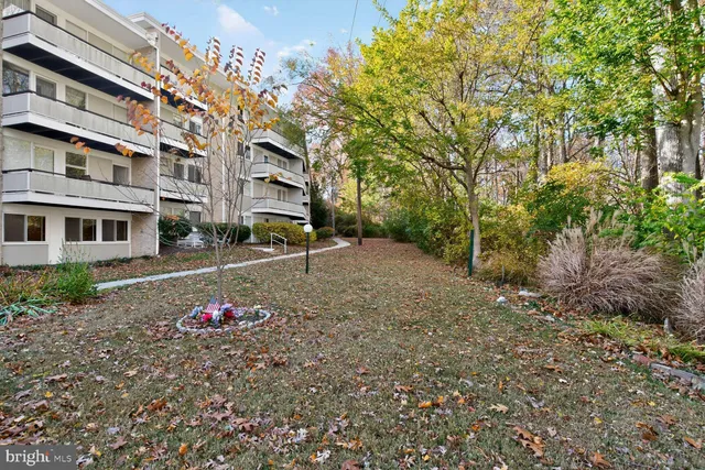 $230,000 | 7549 Spring Lake Drive, Unit C1, Bethesda, MD 20817