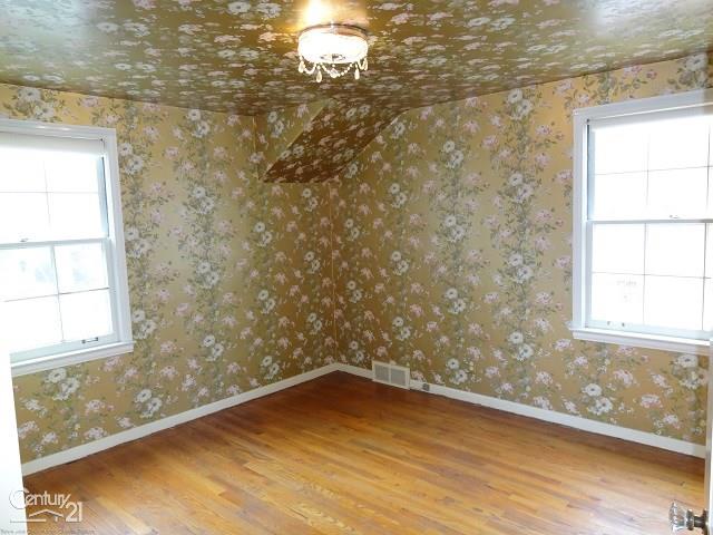 1827 Littlestone Road Grosse Pointe Woods, MI 48236 - Photo 12 of 24