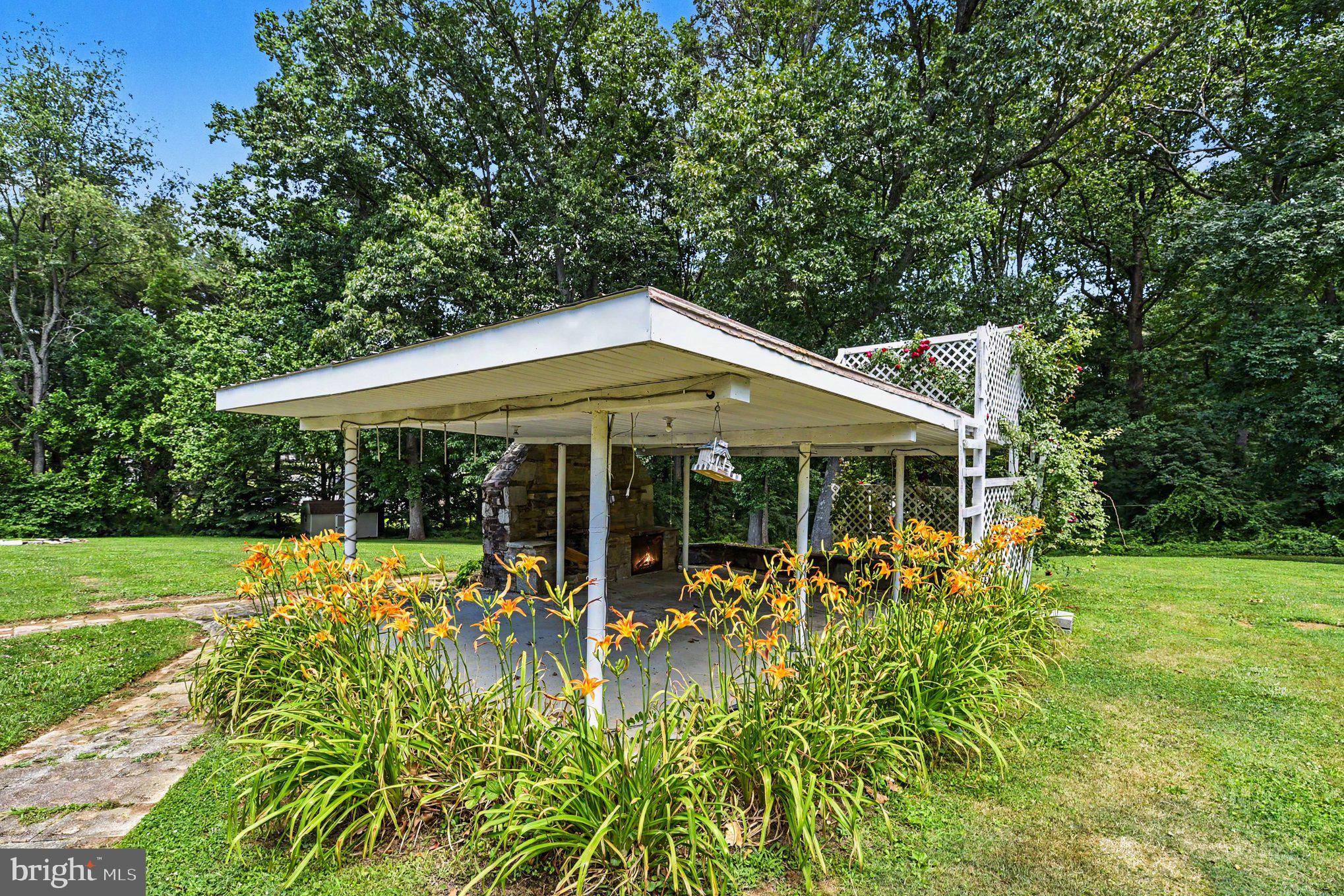 2919 Nelson Lane Fallston, MD 21047 - Photo 53 of 67 Outdoor entertaining area