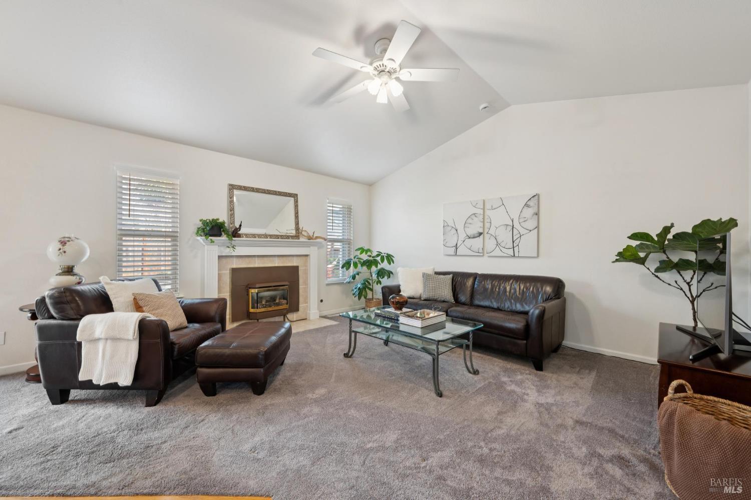 9830 Marcella Lane Windsor, CA 95492 - Photo 15 of 40