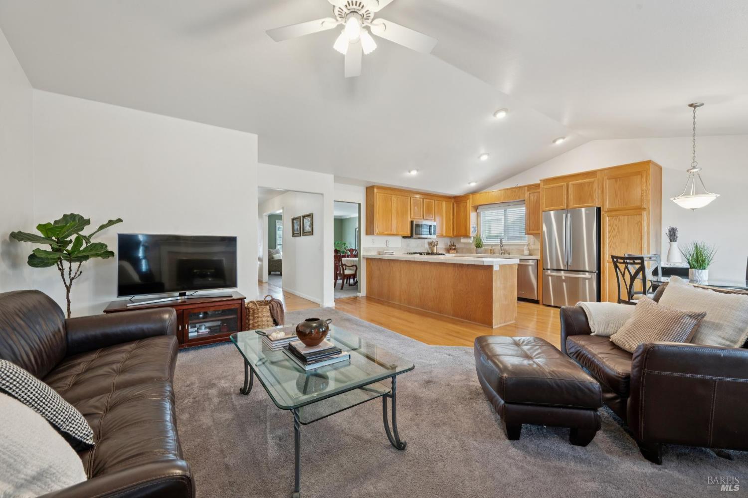 9830 Marcella Lane Windsor, CA 95492 - Photo 17 of 40