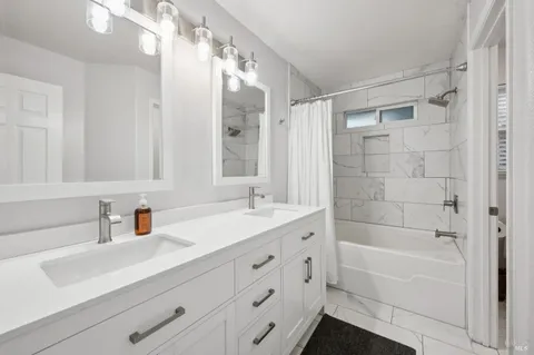 $815,000 | 9830 Marcella Lane, Windsor, CA 95492