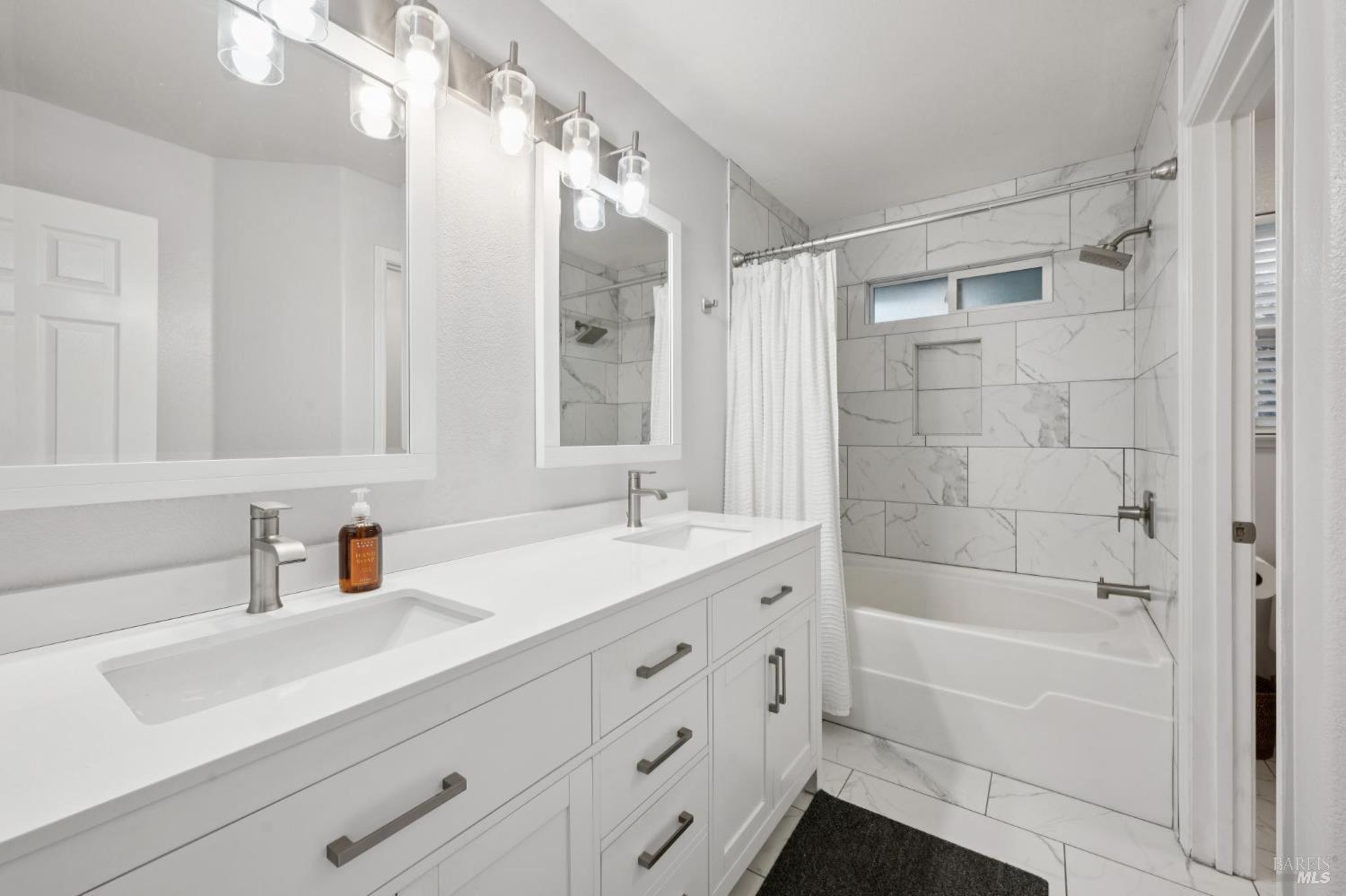 9830 Marcella Lane Windsor, CA 95492 - Photo 32 of 40