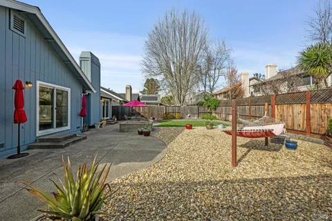 $815,000 | 9830 Marcella Lane, Windsor, CA 95492