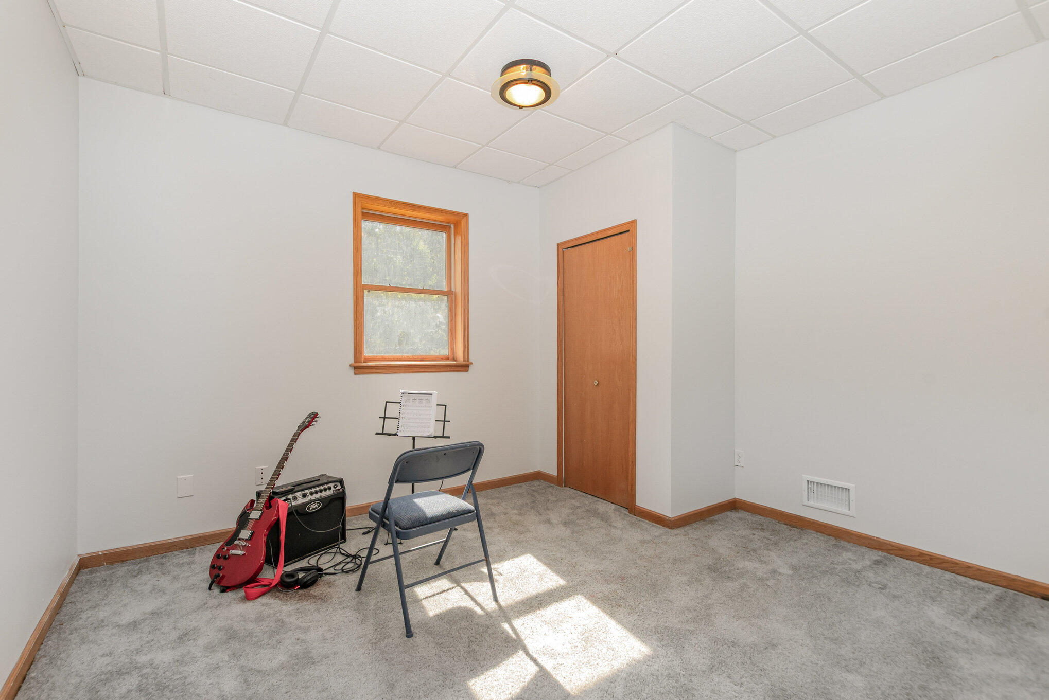 4815 Herrington Road North Webberville, MI 48892 - Photo 21 of 28 020_file_856