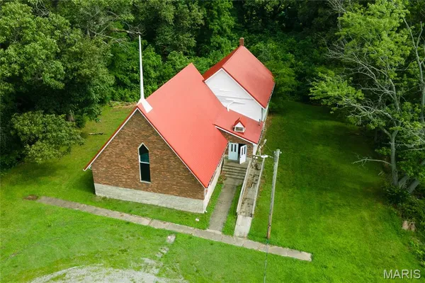 $37,500 | 270 Alexander Street, Eldorado, IL 62930
